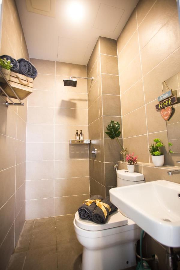 D'Pristine Medini By The One - 8Min Walk To Legoland Apartment Nusajaya  Luaran gambar