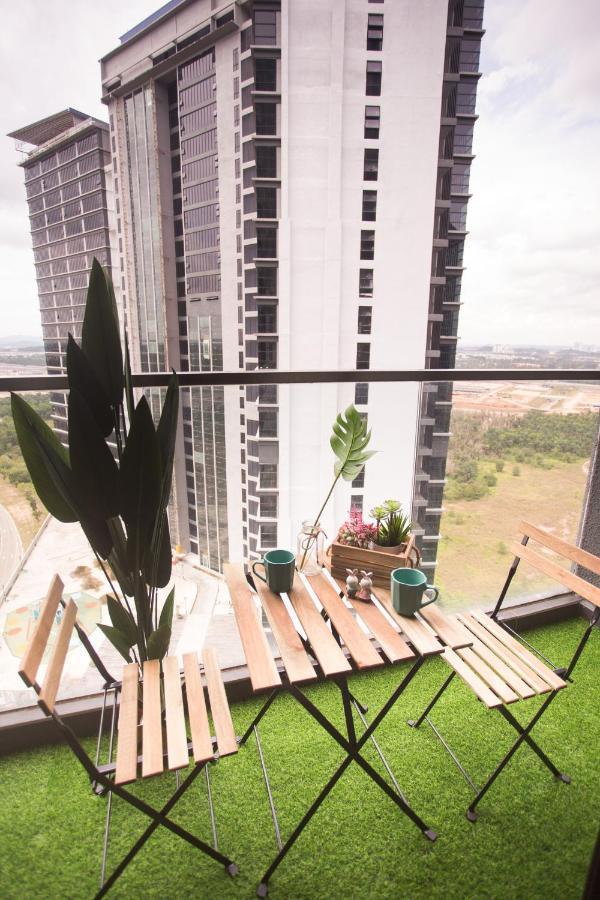 D'Pristine Medini By The One - 8Min Walk To Legoland Apartment Nusajaya  Luaran gambar