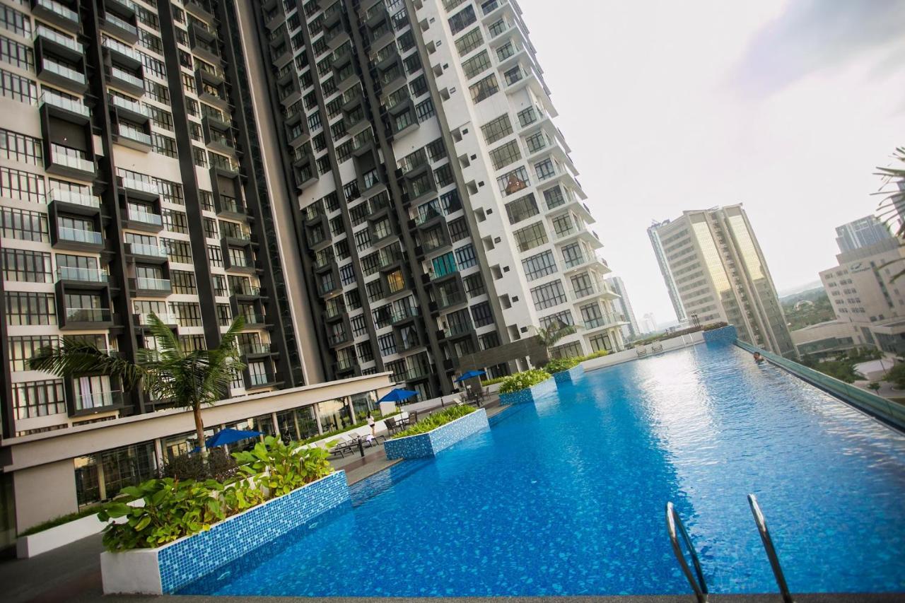 D'Pristine Medini By The One - 8Min Walk To Legoland Apartment Nusajaya  Luaran gambar