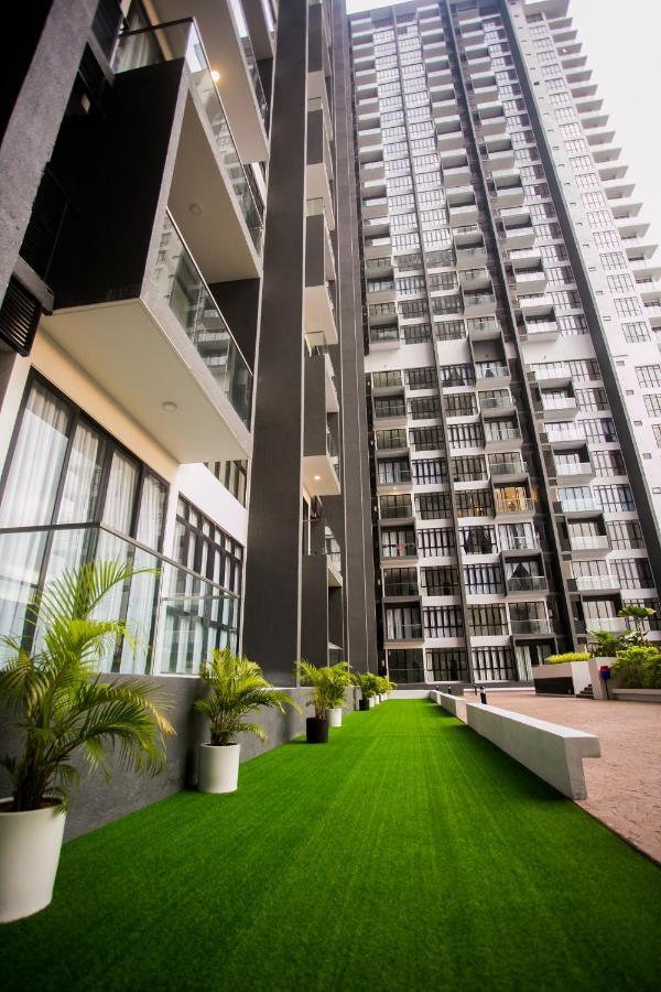D'Pristine Medini By The One - 8Min Walk To Legoland Apartment Nusajaya  Luaran gambar